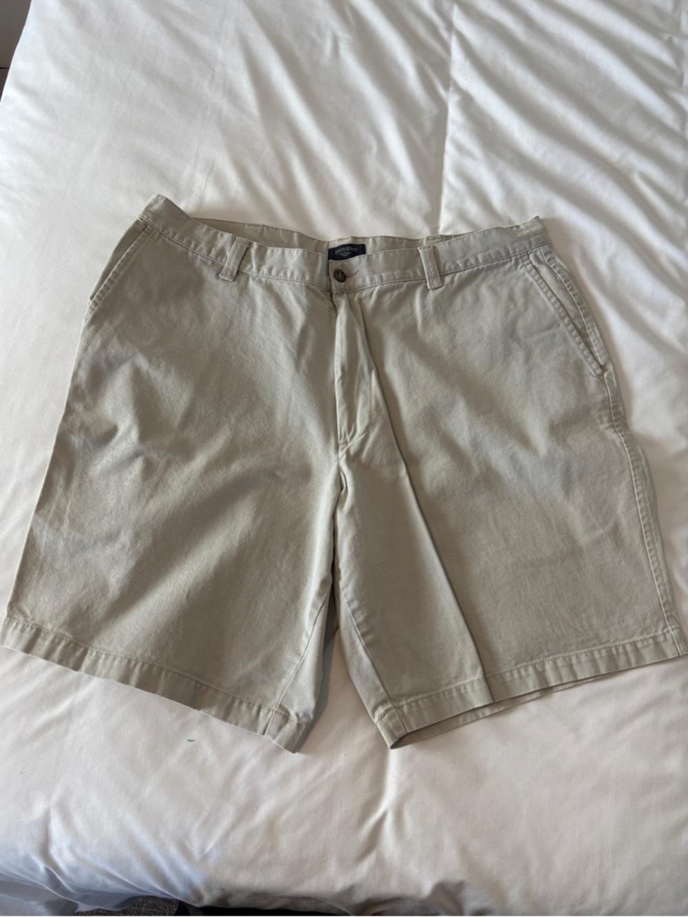 Dockers Men's Flat-Front Casual Shorts in Light Khaki